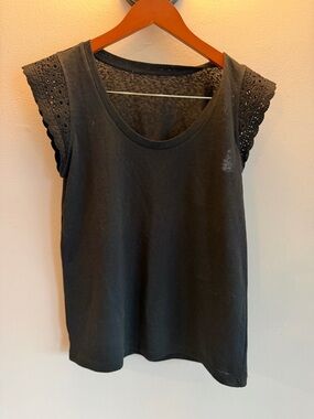 Black Scoop Neck Top with Crochet Eyelet Lace Cap Sleeves Womens Size Small